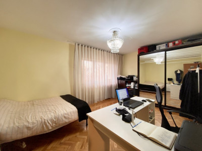 Apartament decomandat cu 3 camere de inchiriat in cartierul Zorilor !