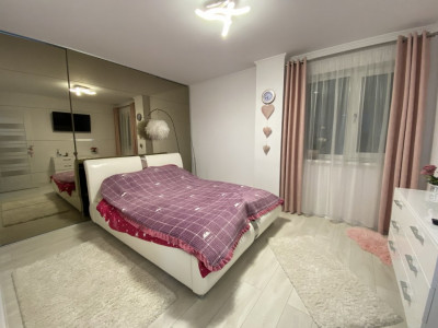 Apartament cu 3 camere in zona Vivo!