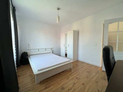 Apartament modern cu 3 dormitoare decomandate în Europa!