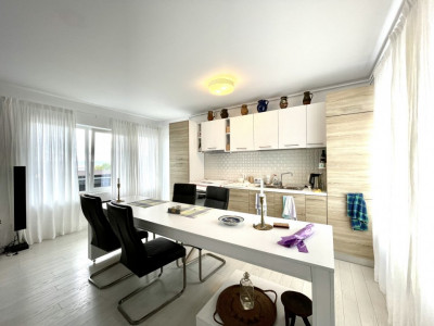 Apartament cu 3 camere intr-un bloc nou din cartierul Zorilor  !