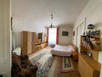 Apartament cu 2 camere decomandat de vanzare in zona Semicentrala - Horea - Gara