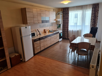  Apartament de inchiriat cu 3 camere  , Dambul Rotund 