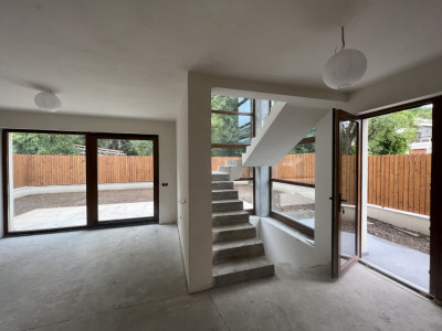 Casa individuala cu 4 camere de vanzare | in Grigorescu | semifinisata | garaj