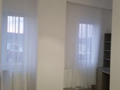 Apartament de inchiriat,2 camere, Mihai Viteazu(cladirea NTT Data)