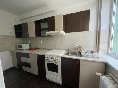 Apartament  de inchiriat  cu 4 camere  in Gheorgheni