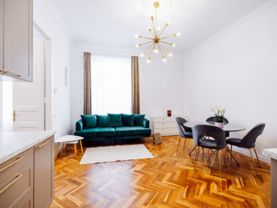 Apartament cu 3 camere , de inchiriat in zona Semicentrala!