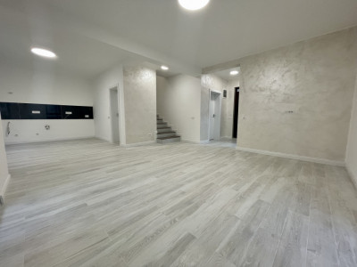 Duplex | de vânzare | ultrafinisat | cu  5 camere | în Florești | 