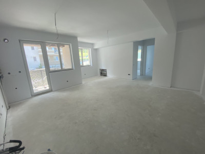 Apartament de vanzare | 3 camere | SEMIFINISAT | in Floresti!