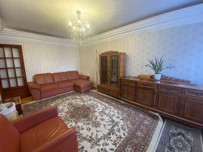 Apartament de inchiriat | 3 camere | decomandate | etaj 1 | str. Gruia 