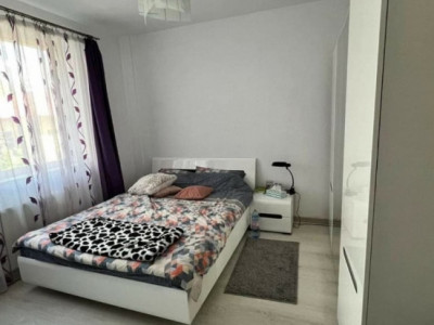 Apartament cu 2 camere de inchiriat in centru orasului!