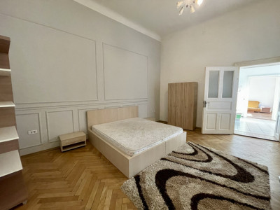 Apartament | de vânzare | cu  3 camere | Zona Centrala | Suprafață utila 90 mp