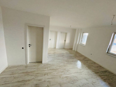 Apartament de vanzare I 3 camere I Floresti