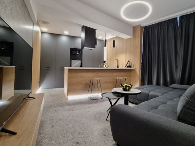 Apartament cu 2 camere si parcare spre închiriere in Wings!