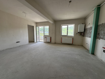 Apartament de vanzare l 3 camere l Floresti