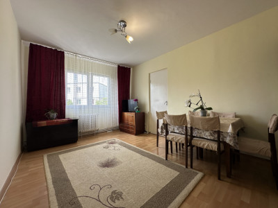 Apartament de vanzare | 3 camere | etaj intermediar | strada Parang - Manastur