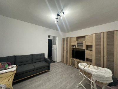 Apartament de vanzare | 3 camere | Manastur | semidecomandat
