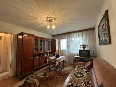 Apartament de vanzare | 3 camere | Manastur | semidecomandat